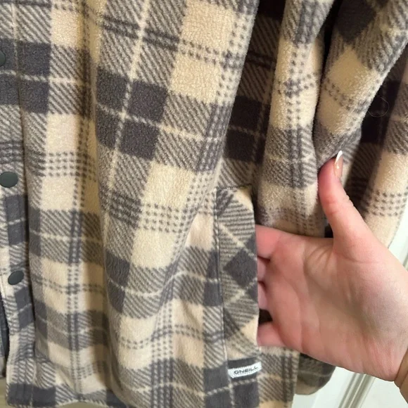 O Neil Plaid Button-Up flannel jacket/Shirt/shacket - Picture 5 of 5